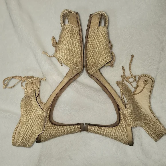 Vintage YSL Raffia Heels - Picture 11 of 12